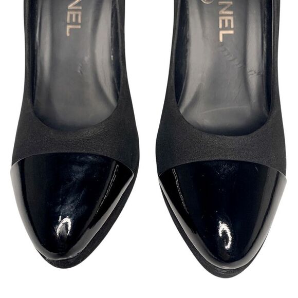 Chanel Interlocking CC Logo Black Fabric Pumps EU 38 US 7-7.5 Cap Toe High Heels - Picture 3 of 12